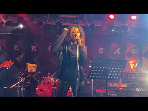 紅蓮華 鬼滅の刃をユニバのベッカ様が歌う♪